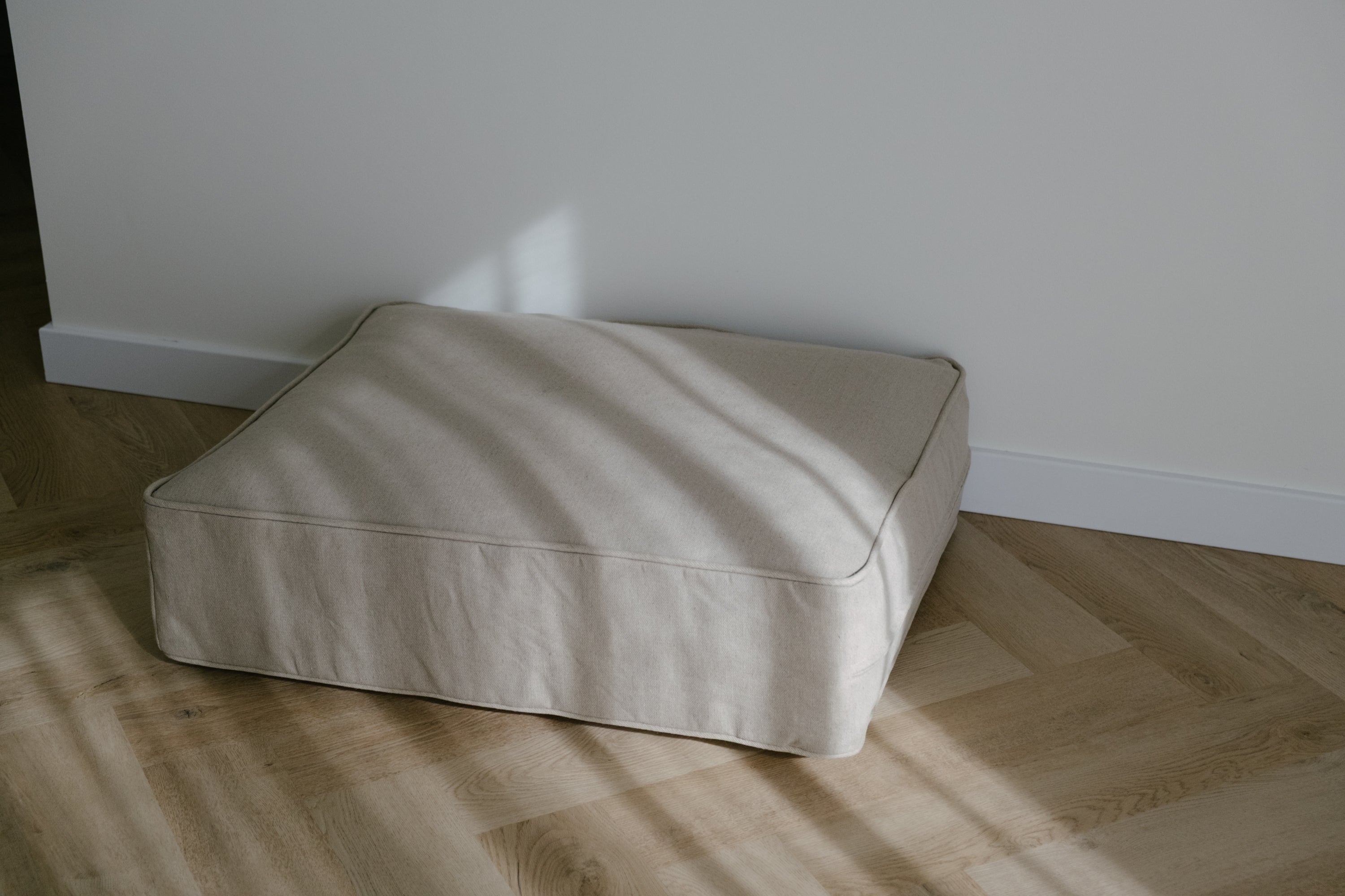 Natural Hemp Fiber Dog Bed with RemovableLinen Cover - Pet Pouf for Large & Small Dogs Thick Breathable Mat Pad Pet Cushion
