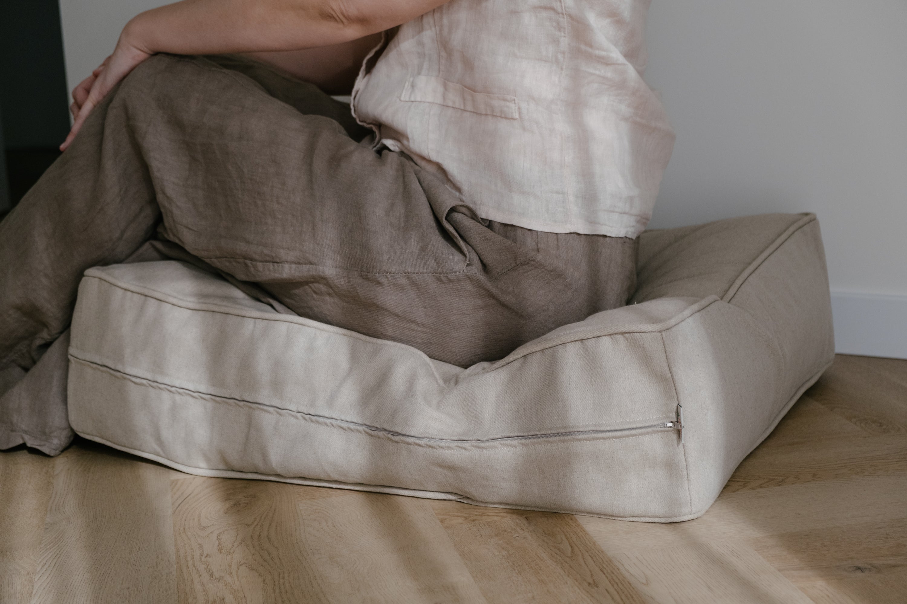 Natural Hemp Fiber Dog Bed with RemovableLinen Cover - Pet Pouf for Large & Small Dogs Thick Breathable Mat Pad Pet Cushion