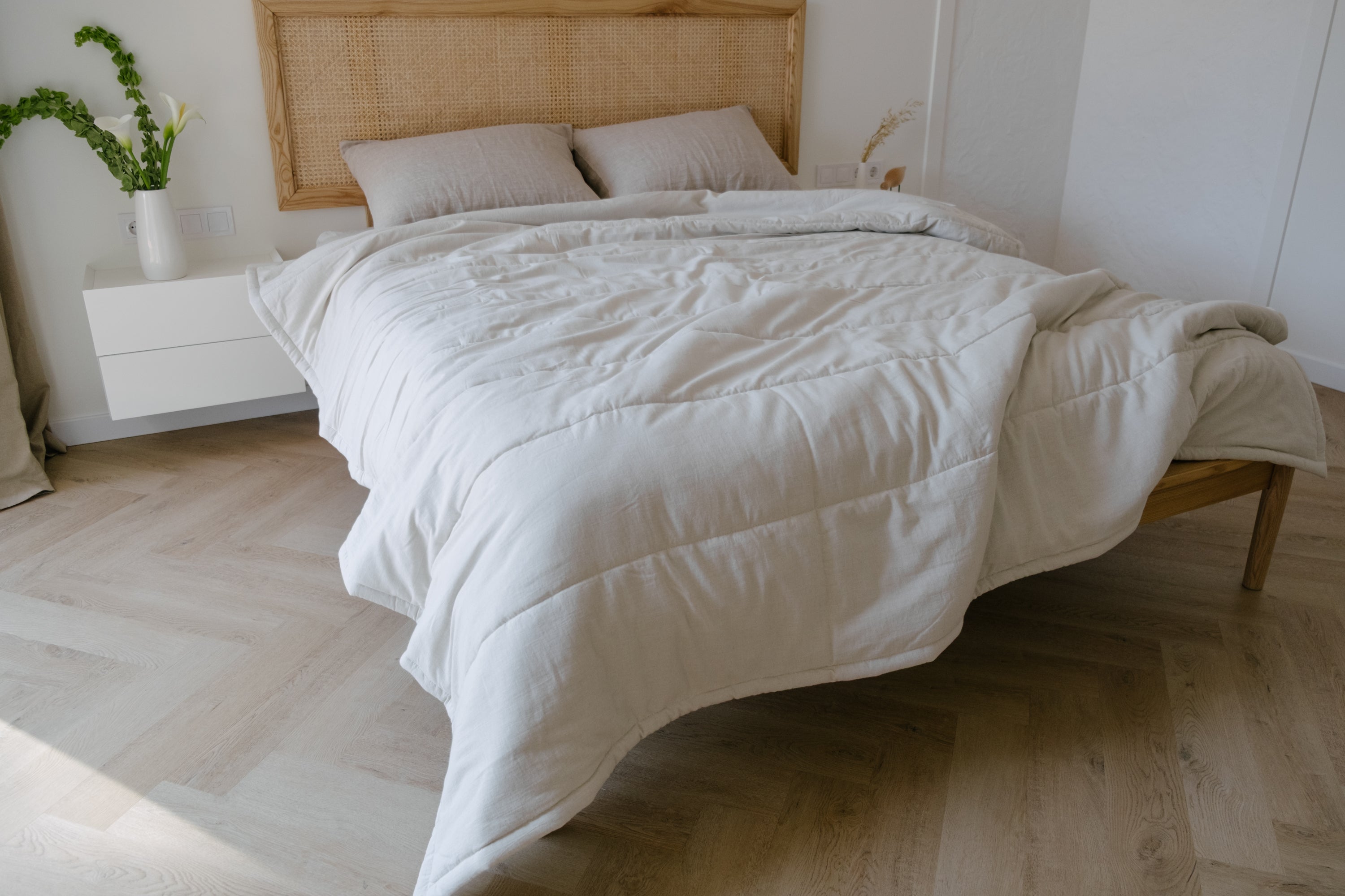 Hemp Linen Blanket – Hemp Fiber filled Comforter in Natural non-dyed Soft Washed Linen Cotton fabric, Breathable Natural Bedding