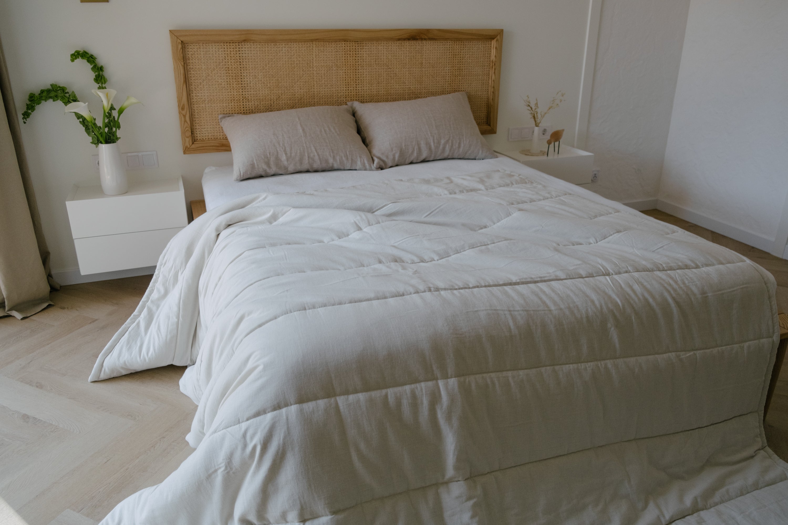 Hemp Linen Blanket – Hemp Fiber filled Comforter in Natural non-dyed Soft Washed Linen Cotton fabric, Breathable Natural Bedding