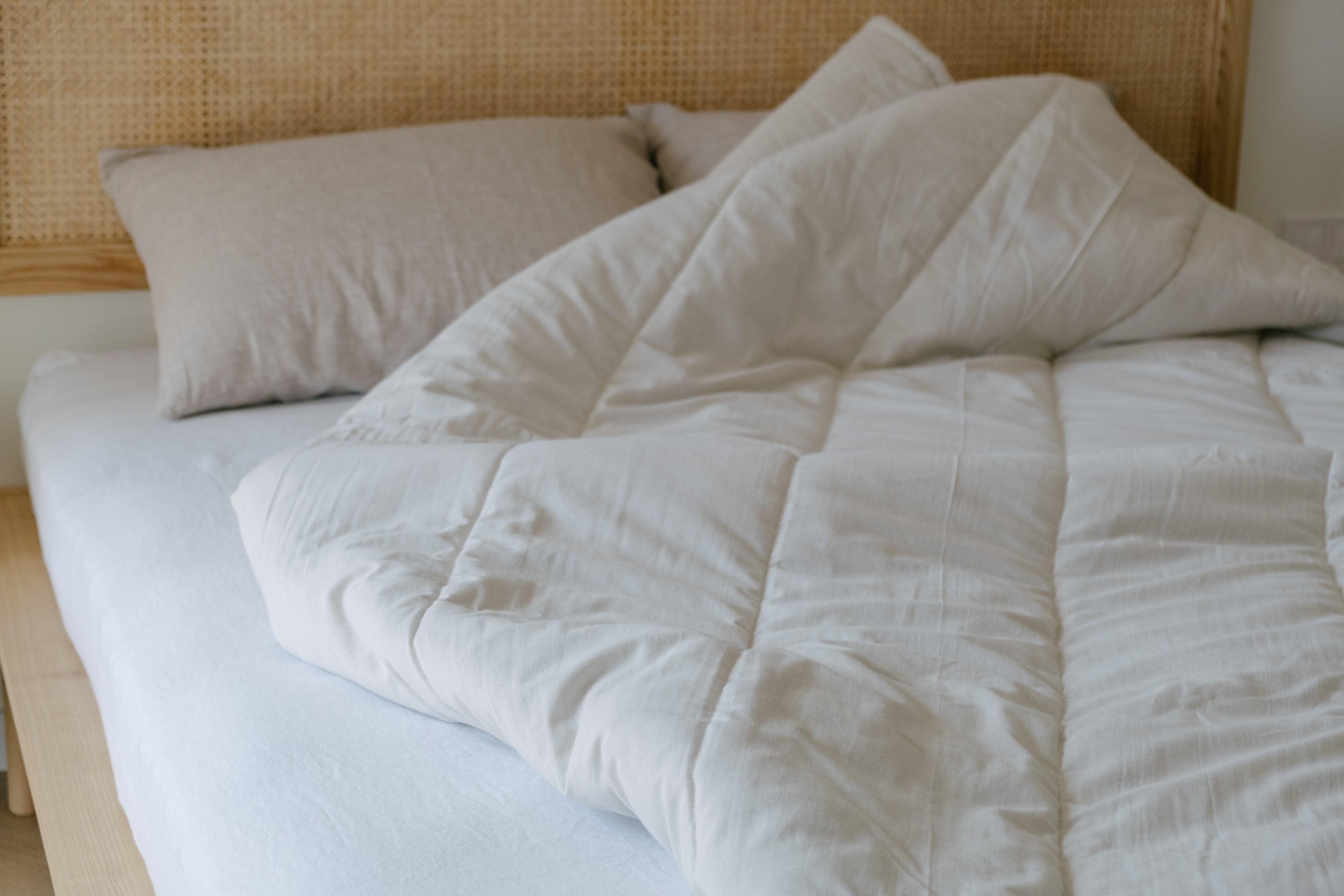 Hemp Summer Blanket 200gsm – Hemp Fiber filled Lightweight Comforter, Soft Washed Cotton Milk Color, Breathable Natural Bedding, Quilt