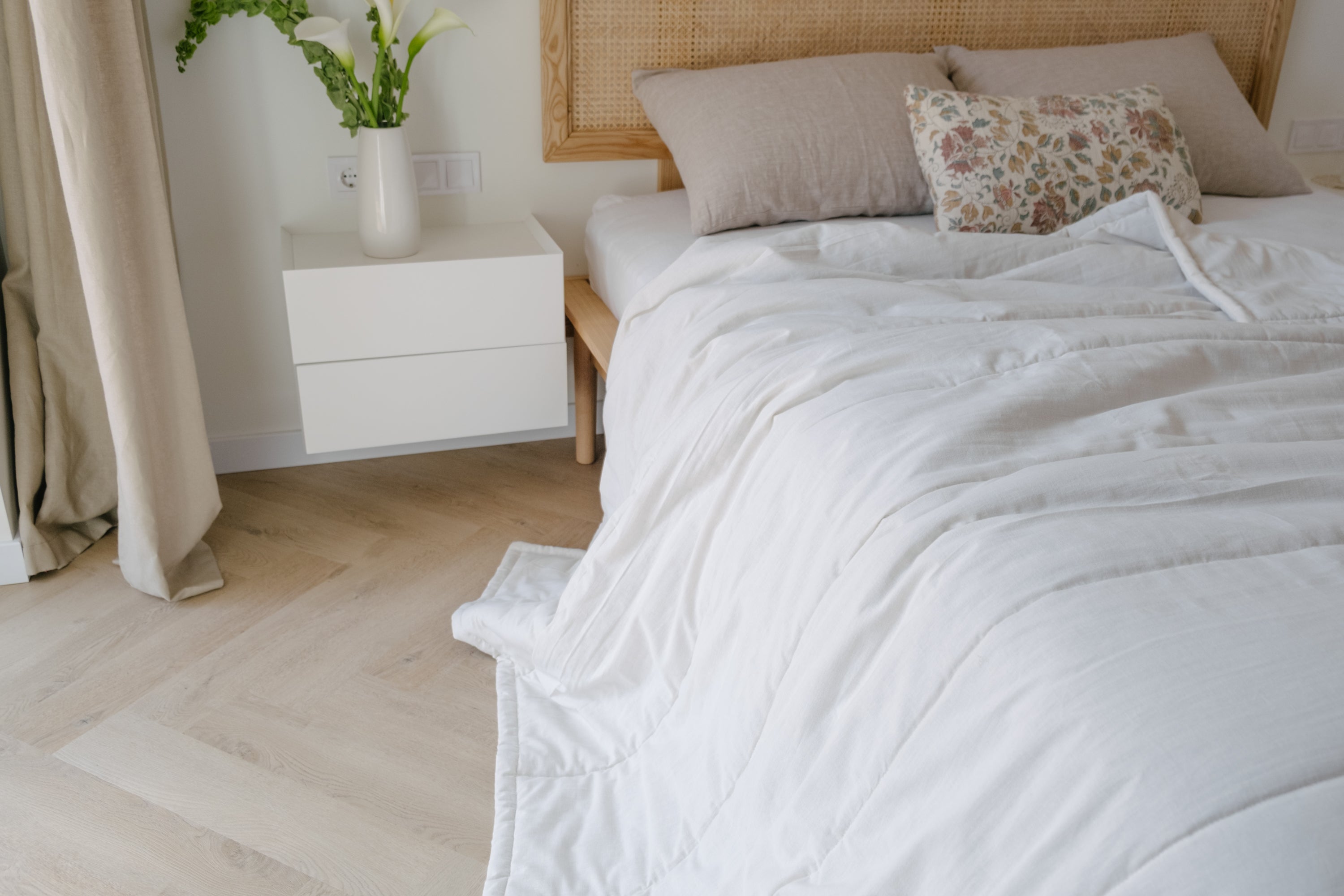 Hemp Summer Blanket 200gsm – Hemp Fiber filled Lightweight Comforter, Soft Washed Cotton Milk Color, Breathable Natural Bedding, Quilt