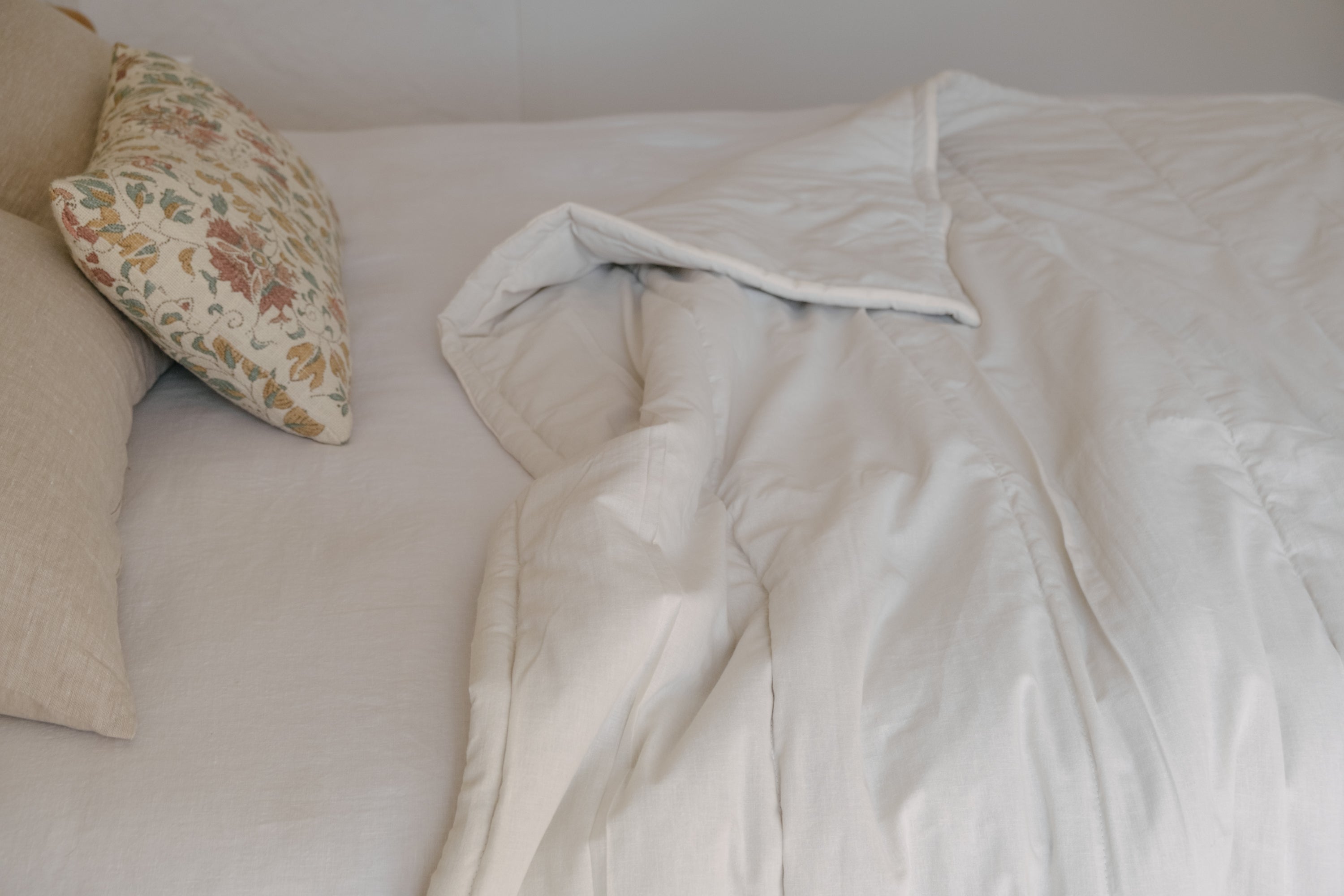 Hemp Summer Blanket 200gsm – Hemp Fiber filled Lightweight Comforter, Soft Washed Cotton Milk Color, Breathable Natural Bedding, Quilt