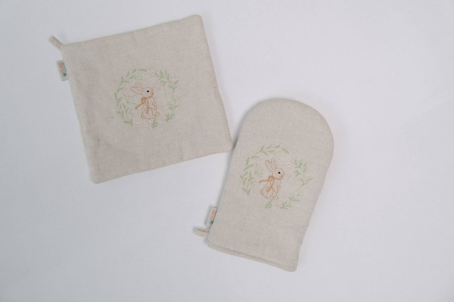 Natural Hemp Linen Oven Mitt and Pot Holder Set Filled unique Hemp fiber filling with embroidery Housewarming gift