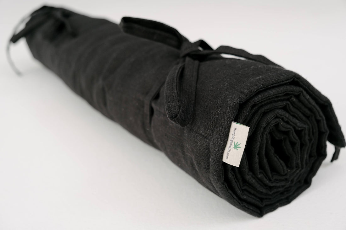 Hemp Yoga mat / Natural organic yoga mat rug/ hemp fiber filler in hemp / linen fabric / for Yoga studio Meditation / hand made Black mat