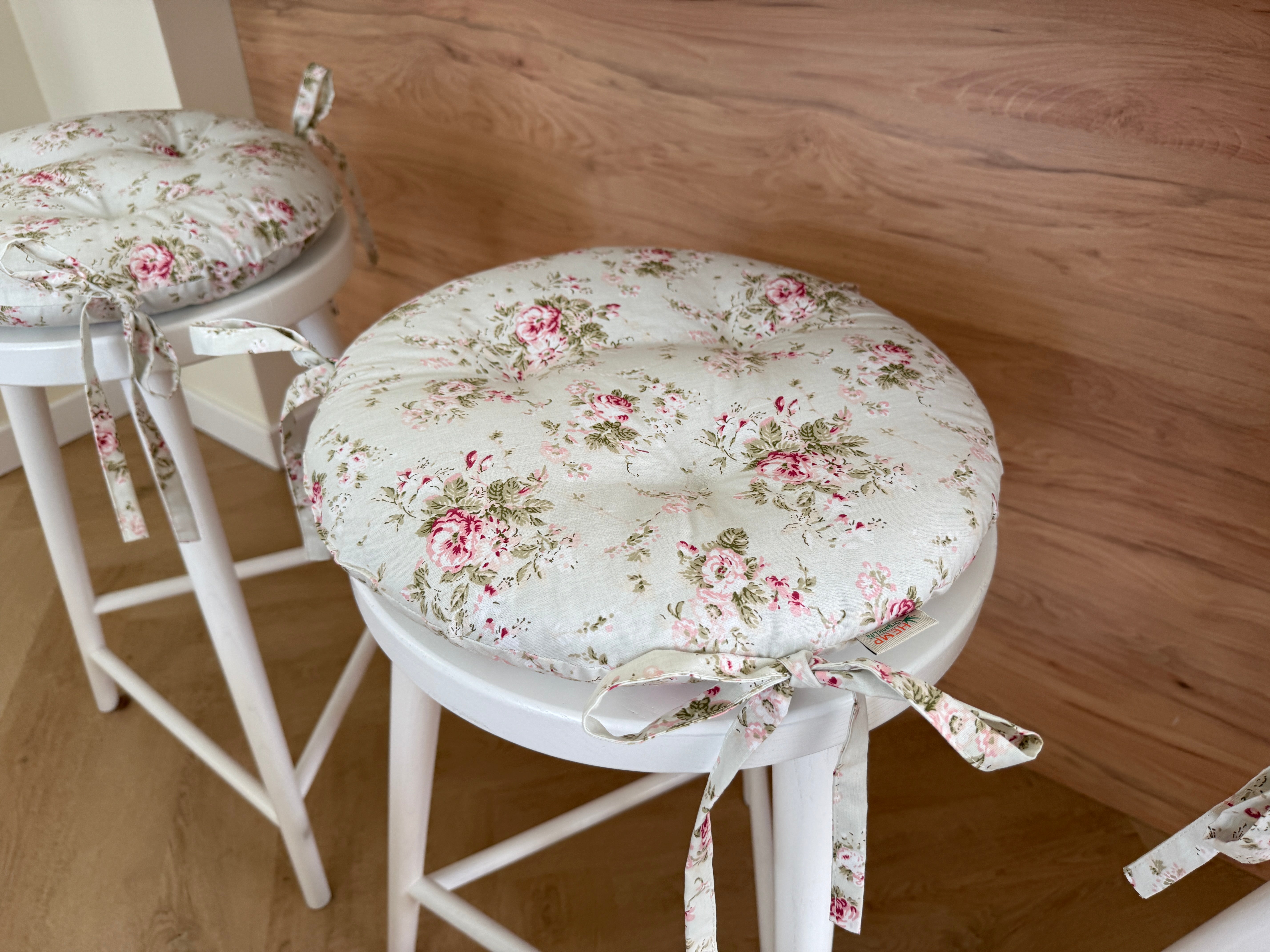 D 13.7" (35cm) Round Hemp Chair Seat Cushion filled organic Hemp Fiber in Roses on Mint natural cotton fabric with 3 ties