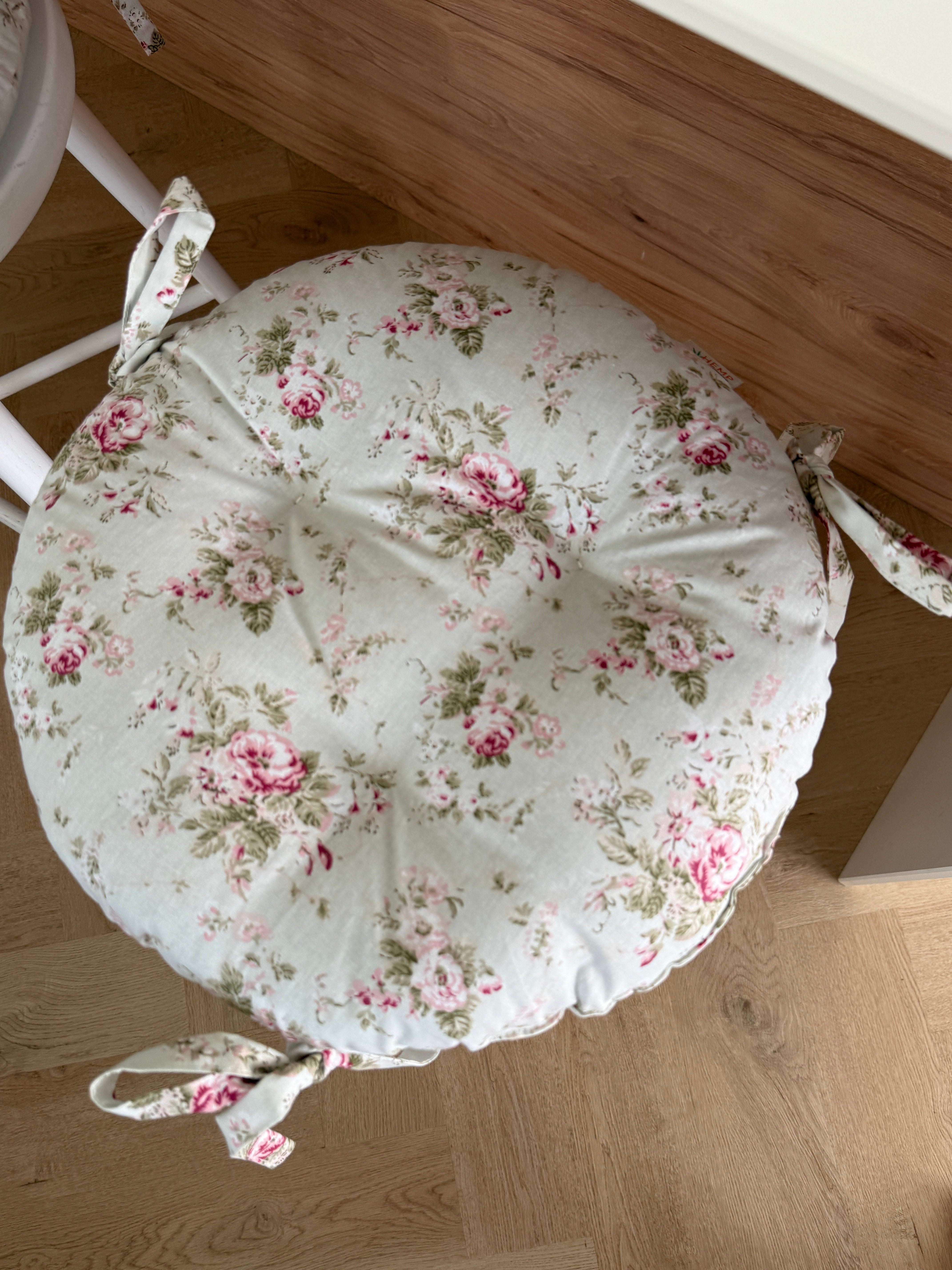 D 13.7" (35cm) Round Hemp Chair Seat Cushion filled organic Hemp Fiber in Roses on Mint natural cotton fabric with 3 ties