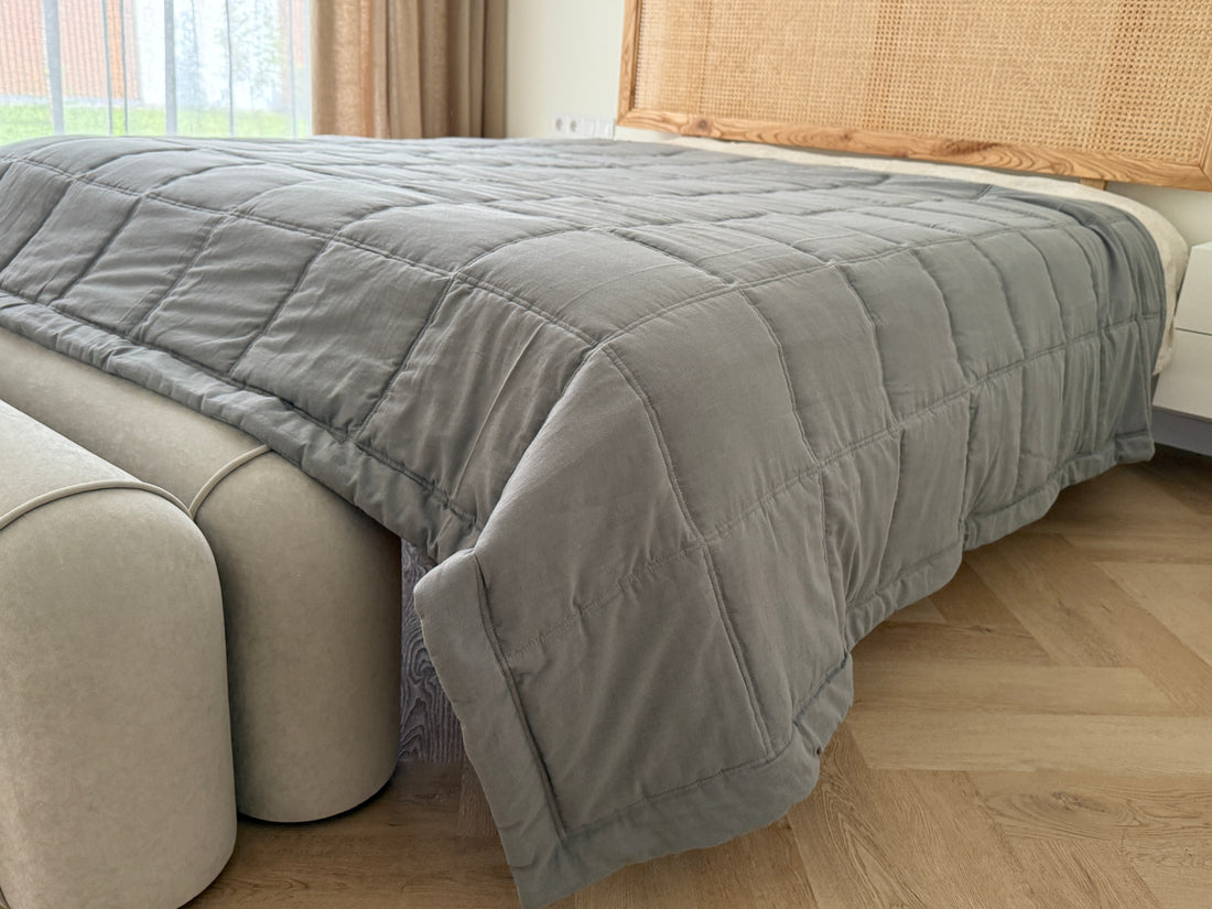 Graphite Hemp Blanket Bedspread or Throw - Hemp Filling in Washed Linen Cotton fabric - Minimalist Bed Cover - Breathable Summer blanket