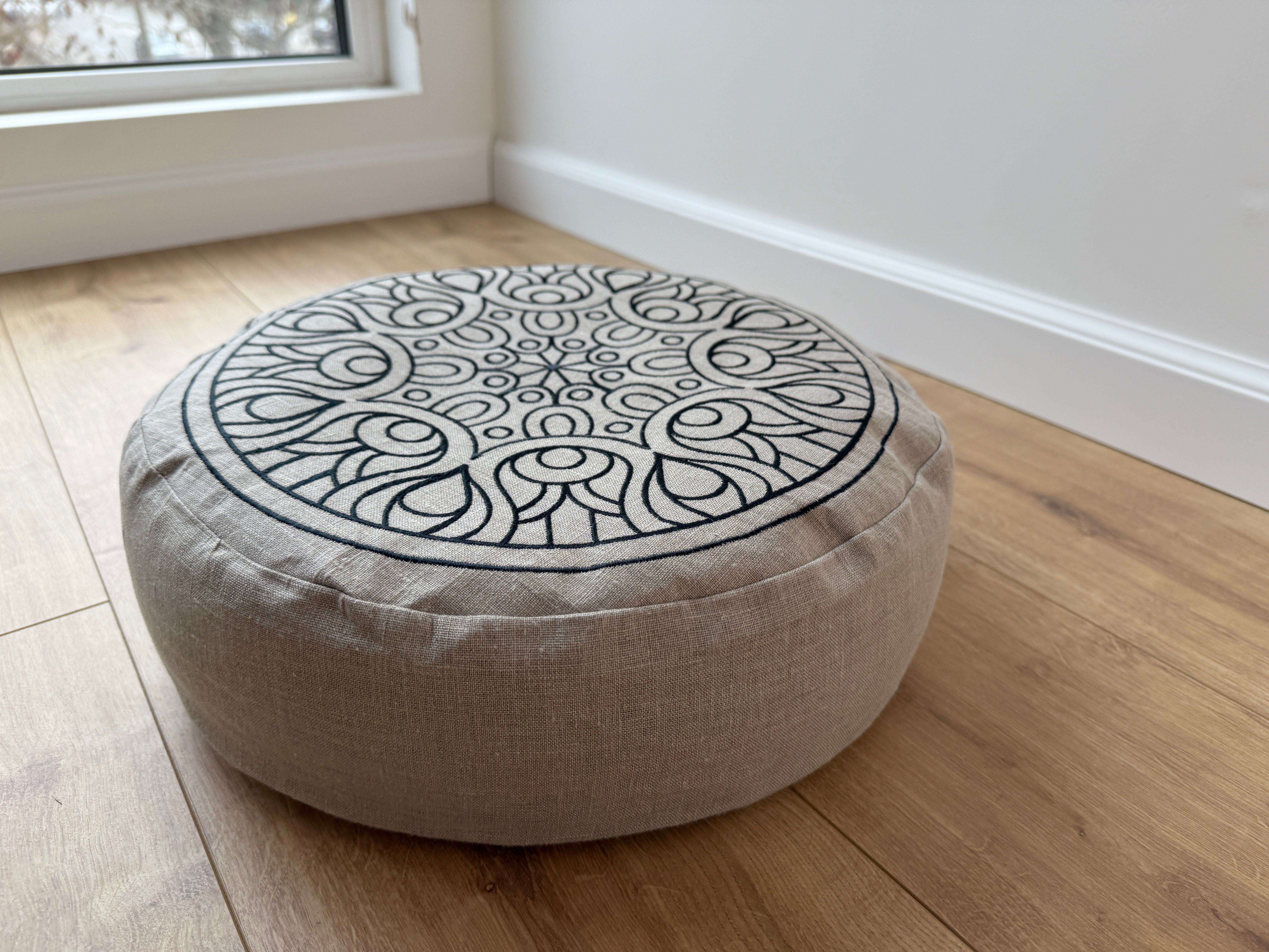 Embroidery Zafu Linen floor cushion with Buckwheat hulls /Organic Meditation cushion/ pillow seat/Meditation pillow for Yoga studio (Copy)
