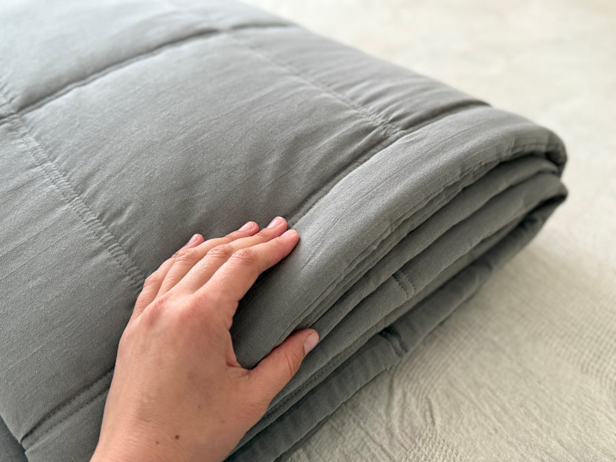 Graphite Hemp Blanket Bedspread or Throw - Hemp Filling in Washed Linen Cotton fabric - Minimalist Bed Cover - Breathable Summer blanket