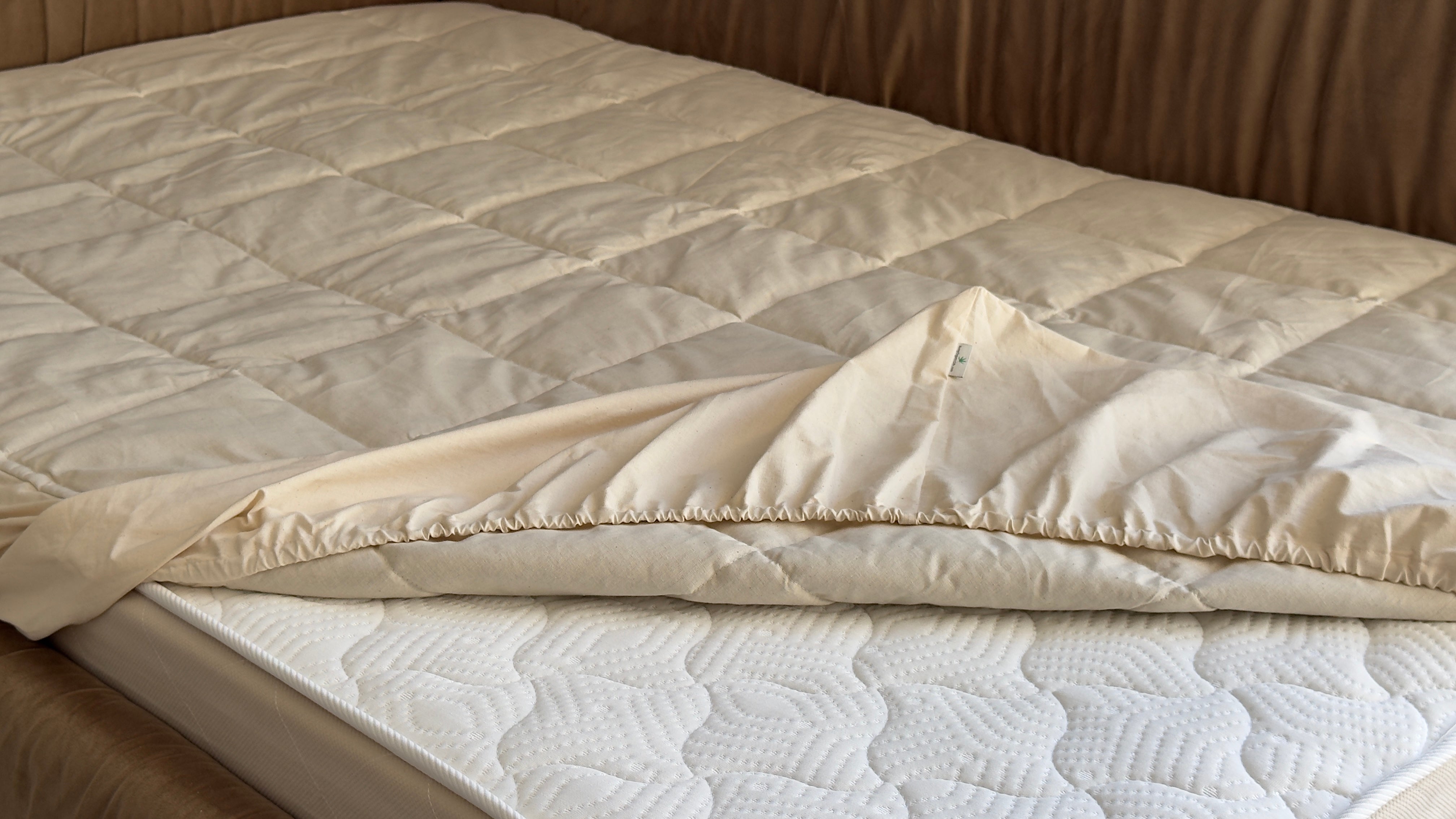 Hemp Linen Mattress Pad cover as fitted sheet filled organic Hemp Fiber in 100% non-dyed Cotton fabric Queen Full, Twin, King, custom size/Hypoallergenic (Copy)