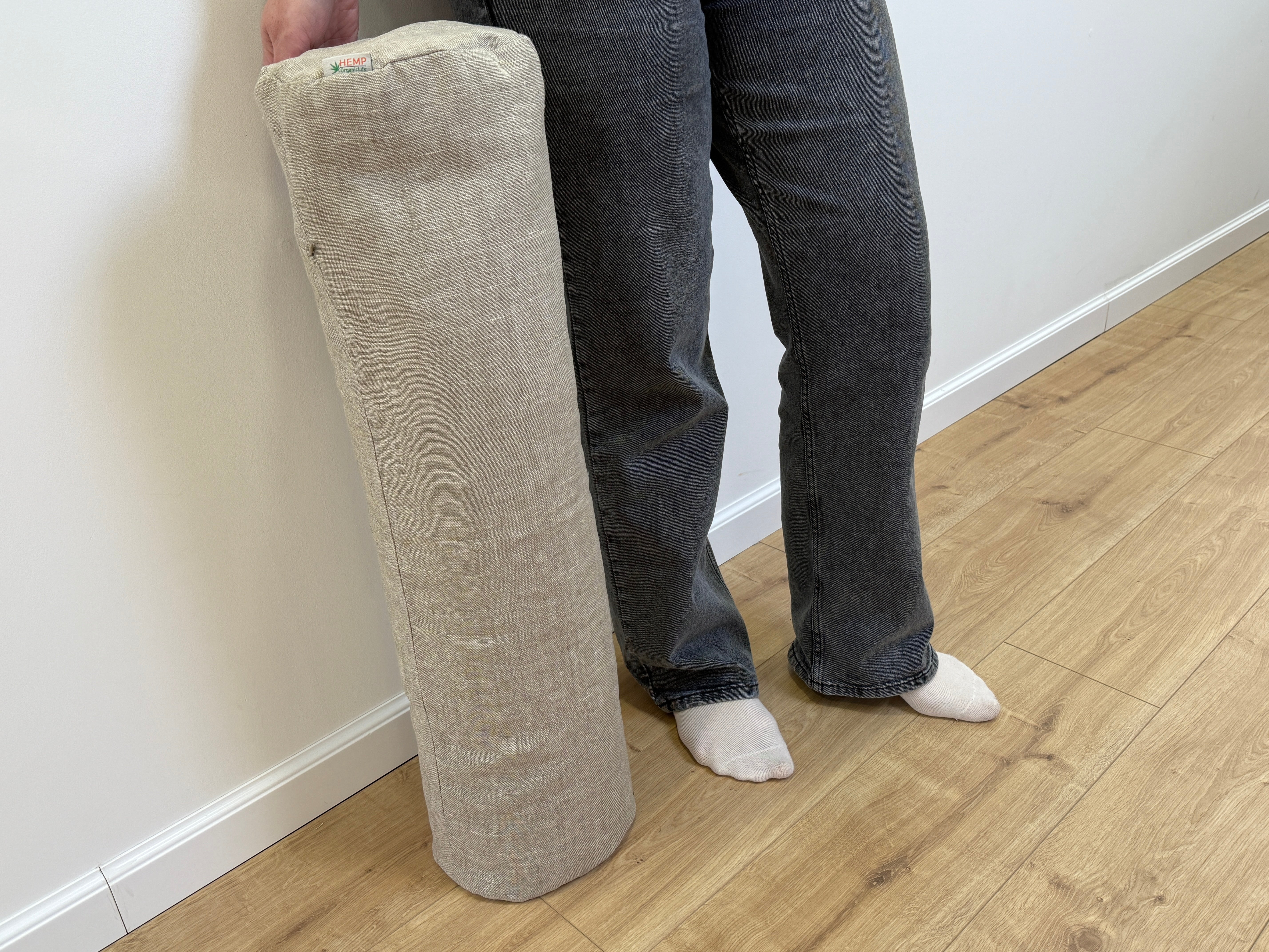 Special listing for Julia Cajucom four sets of two covers (inner and outer) without filler in the size of 24" x 7.5" x 6"