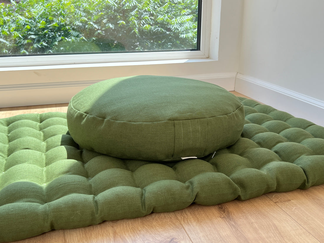 Mindful & Modern Large Meditation Cushion for Zafu Yoga - Meditation Pillow  for Sitting on the Floor - Buckwheat Hull Filled Yoga Cushion with