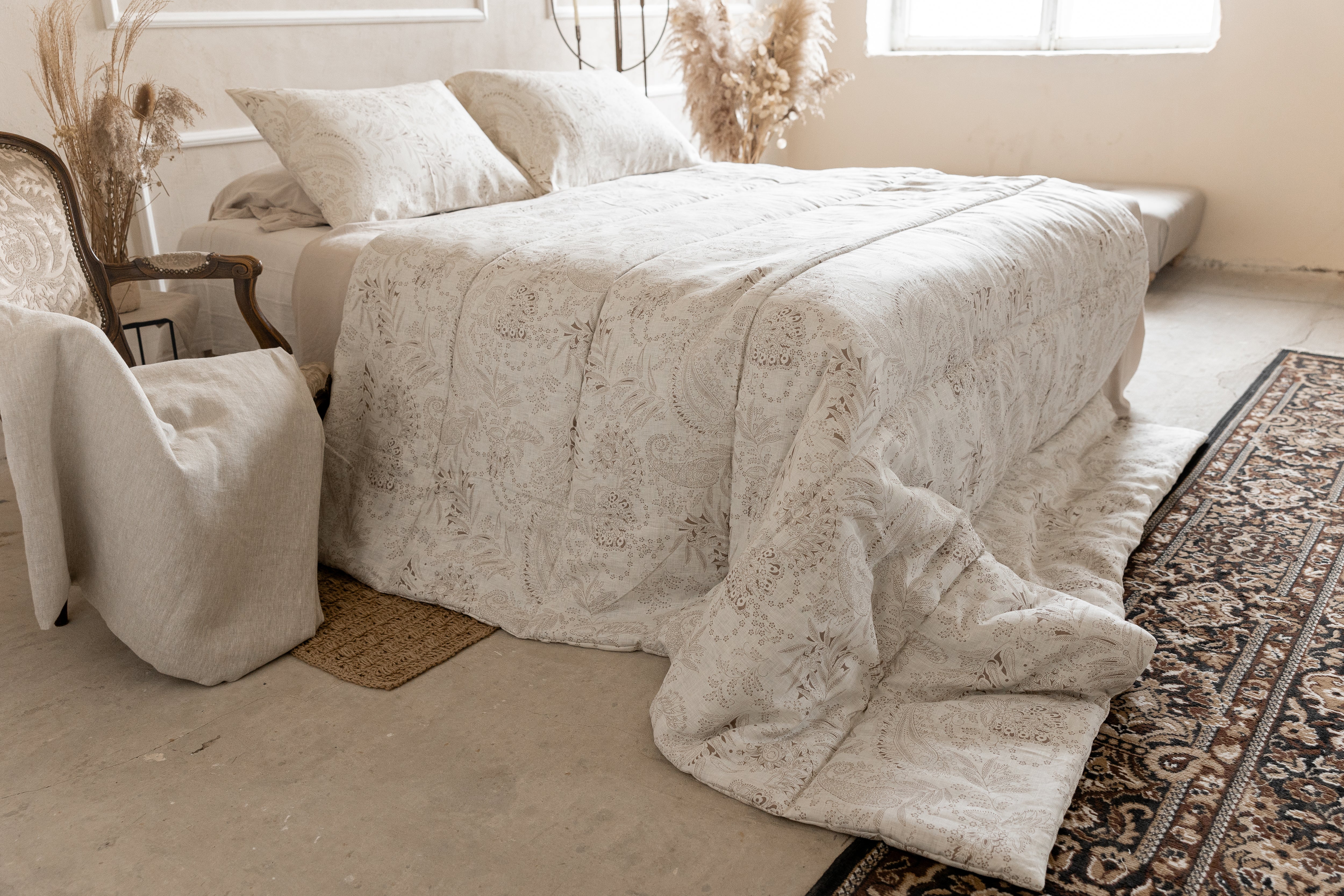Special listing for Dave Provencher one 85.5"x102" hemp blanket in "Monogram" linen in 200g/m2