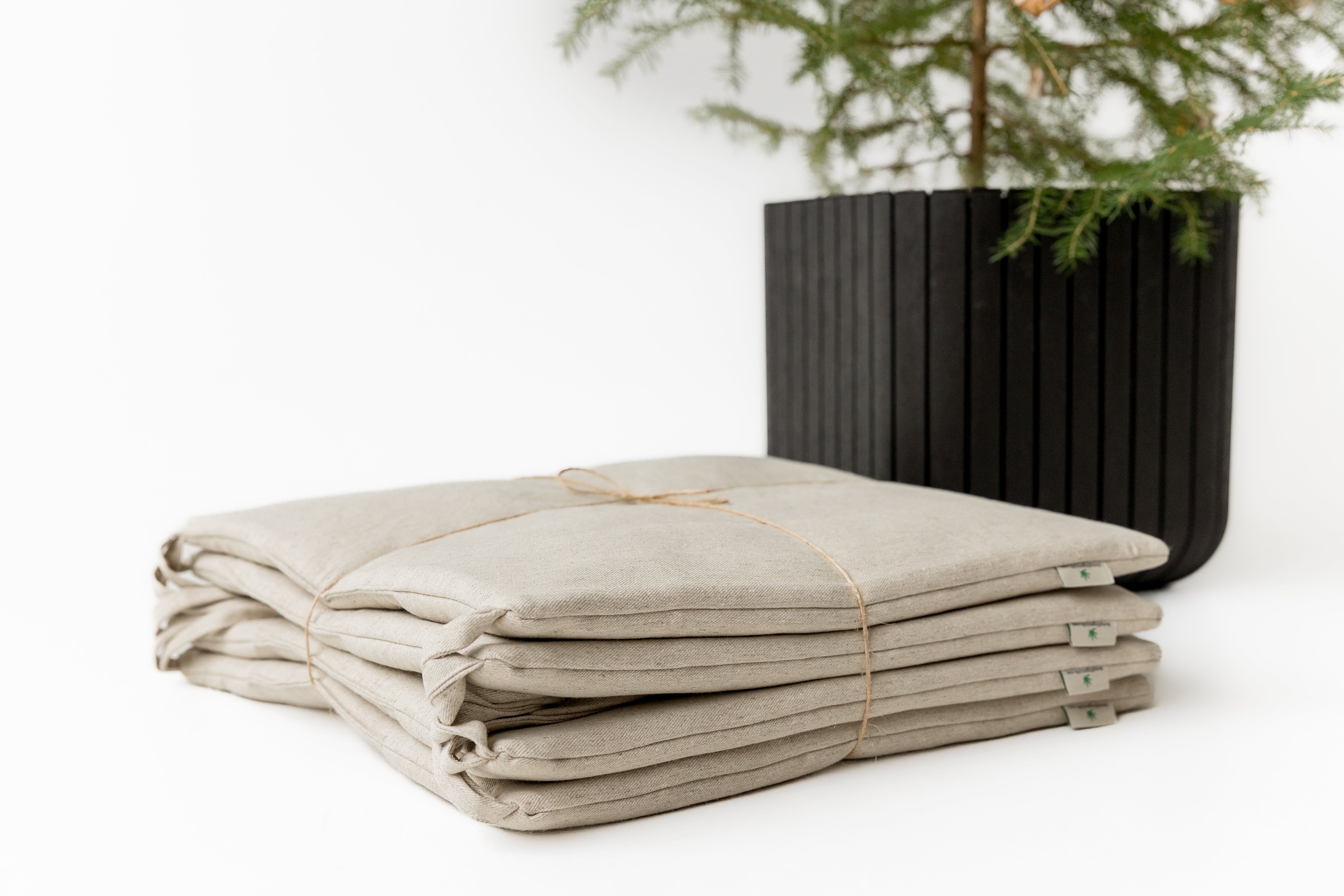 Set of 4 Natural Hemp Linen Seat Cushions for chair with Ties filled organic hemp fiber in Linen fabric Pillow Seat