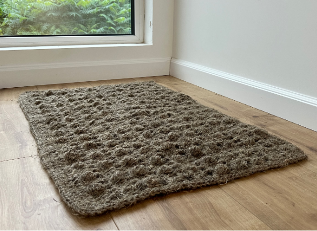 Special listing for Adélaïde one cover for bolster, one knitted rug and one thick sleeping bag