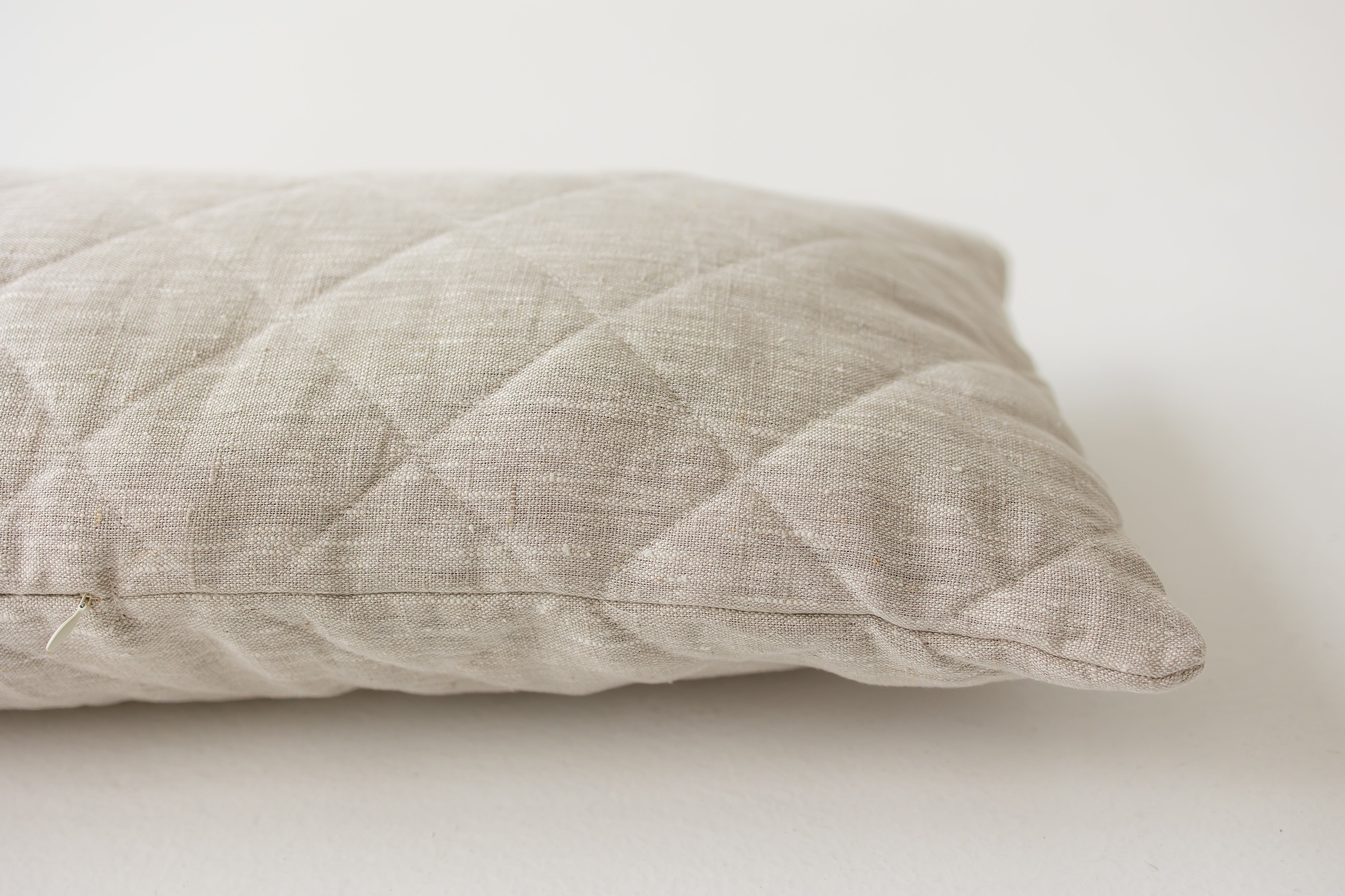 Quilted Hemp Body Pillow Filled Breathable Hemp Fiber Filler in Natural Linen Fabric / Side Sleeper Support Pillow with regulation height