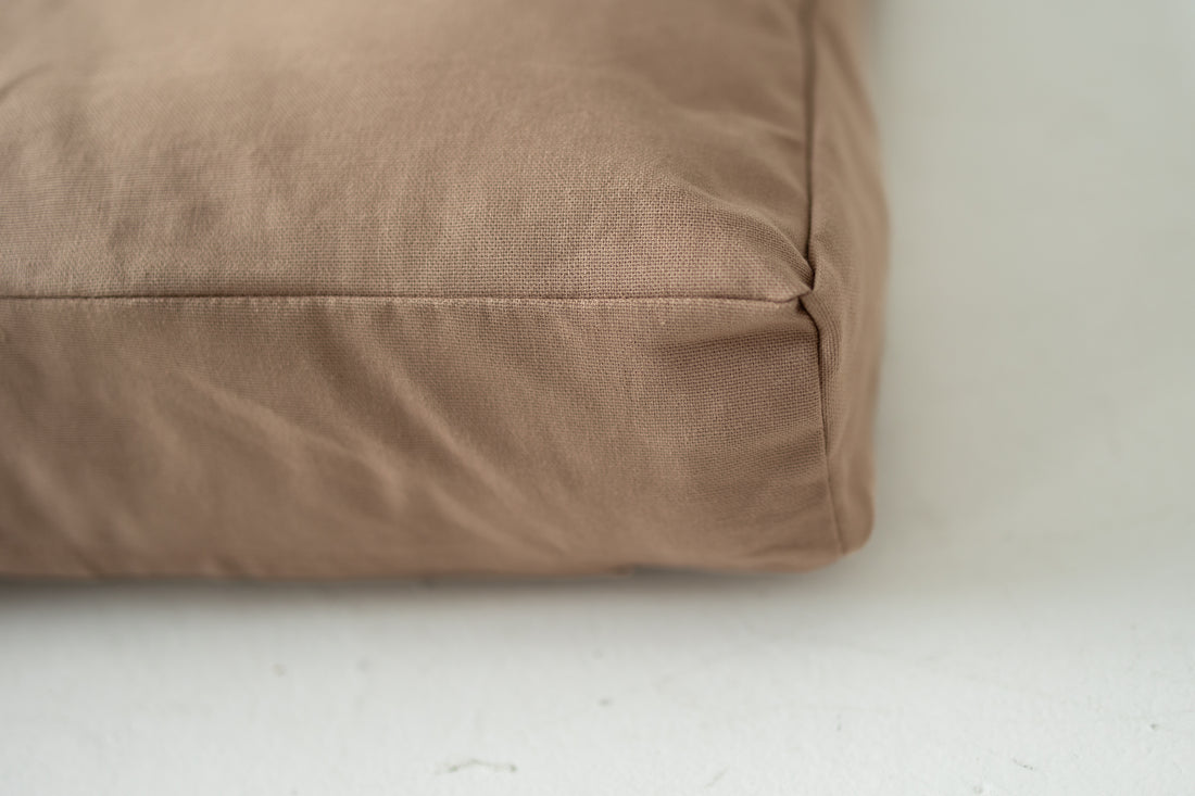 Hemp Pet Mat Pad with Removable Washable Water Repellent Cotton Cover Organic Hemp Fiber Filler in Cotton Fabric Padded Dog