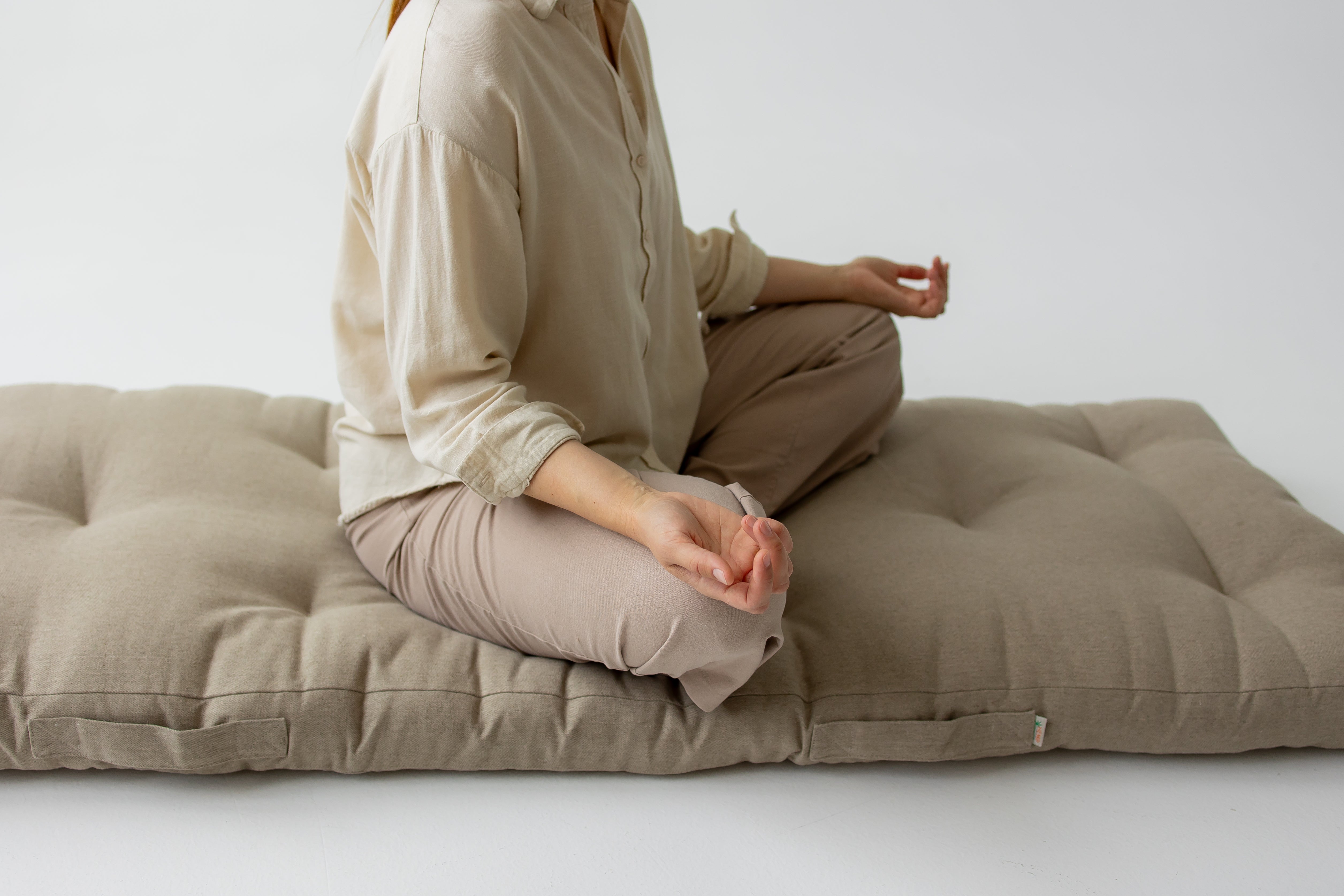 Hemp-filled Linen Shikibuton Mat organic Topper Futon with Hemp Fiber Filler inside in natural non-dyed Linen fabric 3” thickn Roll-up Bed