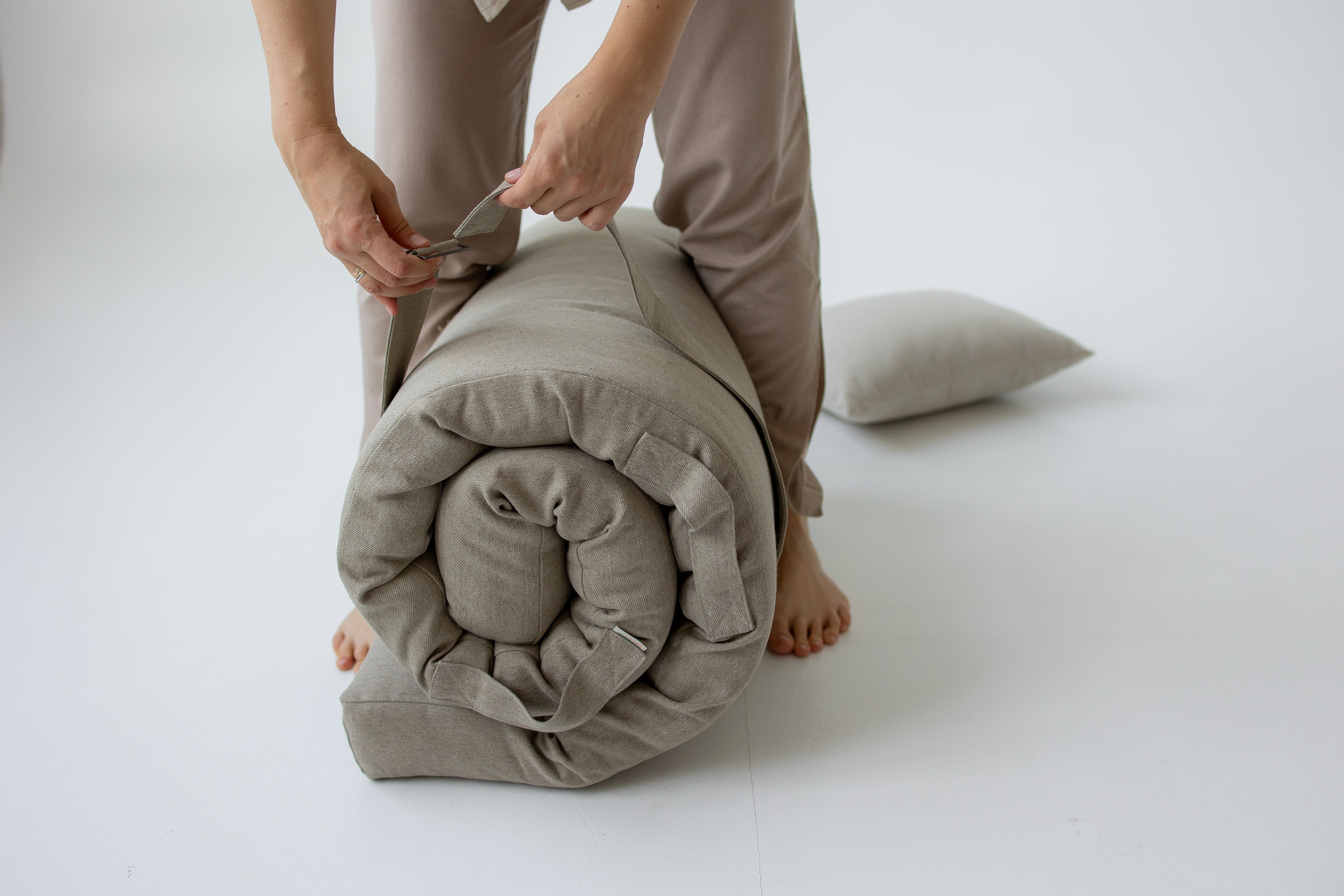 Hemp-filled Linen Shikibuton Mat organic Topper Futon with Hemp Fiber Filler inside in natural non-dyed Linen fabric 3” thickn Roll-up Bed