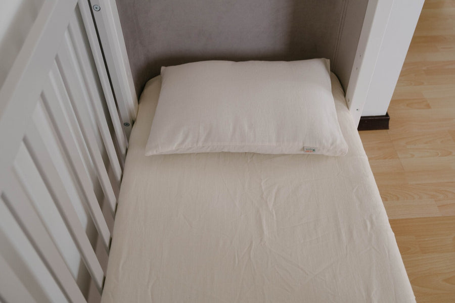 23.5" × 71" (60 × 180 cm) Crib Fitted Sheet to the depth of the futon 4" in Natural non-dyed Hemp fabric Fitted Sheets For Toddlers Kids Bed