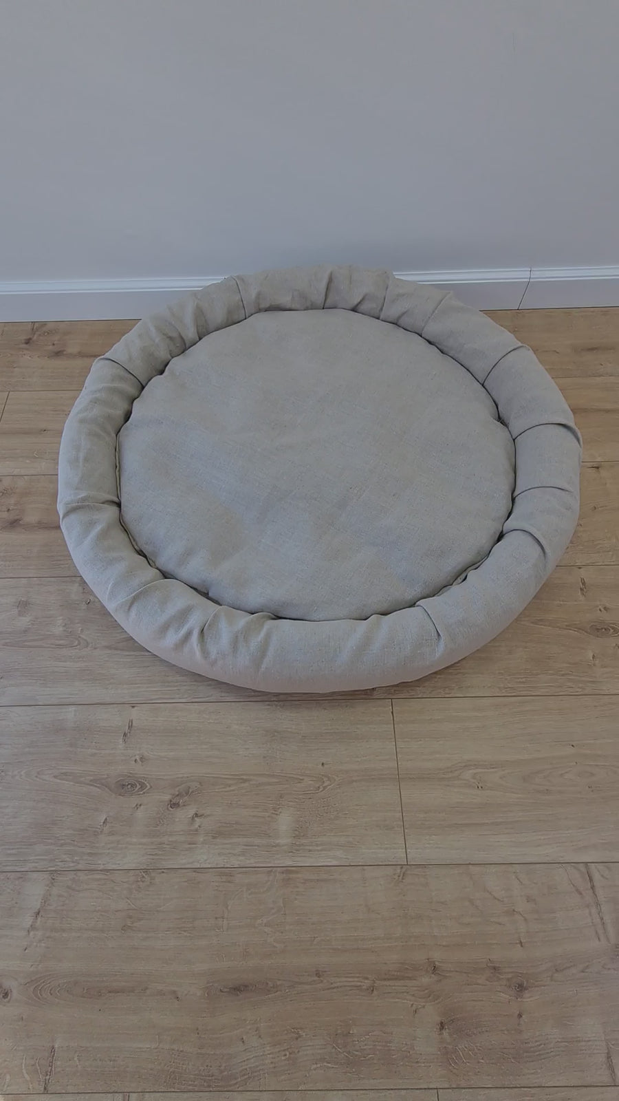 Low Round Hemp Linen Pet Bed Cot with Removable Washable Natural Non-dyed Linen Cover with thick cushion inside Filled Organic Hemp Fiber