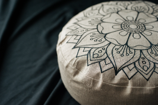 Embroidery Meditation Set Zafu & Zabuton with Buckwheat hulls Mandala Linen Floor cushions Meditation pillow pouf PillowSeat Yoga