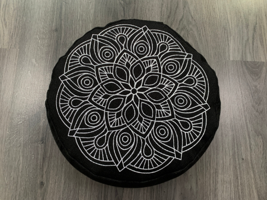 Embroidery Zafu Linen floor cushion with Buckwheat hulls /Organic Meditation cushion/ pillow seat/Meditation pillow for Yoga studio