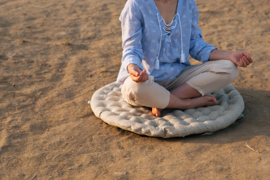 Round meditation cushion with Buckwheat hulls Linen Floor Meditation mat pouf Pillow Seat Yoga cushion