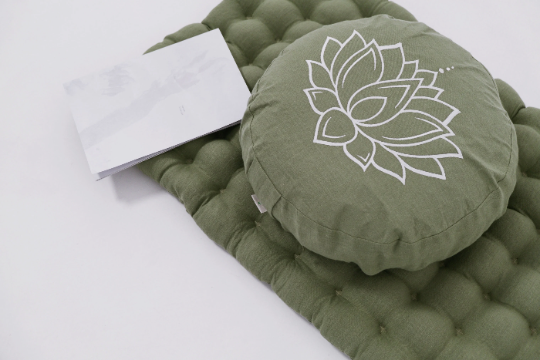 Lotos Meditation Set Zafu & Zabuton with Buckwheat hulls Meditation pillow Meditation cushion Meditation pouf Zen Meditation Space Yoga