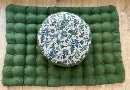 Meditation Set "flower" Zafu & Zabuton with Buckwheat hulls Meditation pillow Meditation cushion Zen cushion Meditation Space Yoga