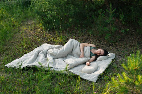 Thick 200 x 200 cm Double HEMP Sleeping bags in linen fabric filled unique organic hemp fiber filling  family large sleep bags blanket, hand made