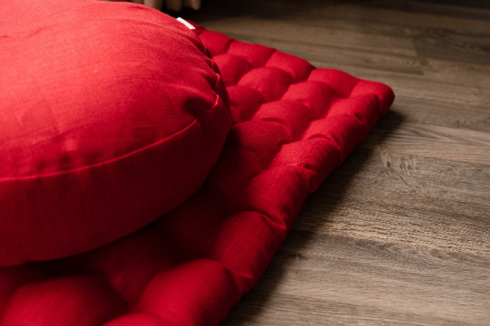 Meditation Set Zafu & Zabuton with Buckwheat hulls Red Linen Floor cushions Meditation pillow Meditation cushion Pillow Seat Yoga