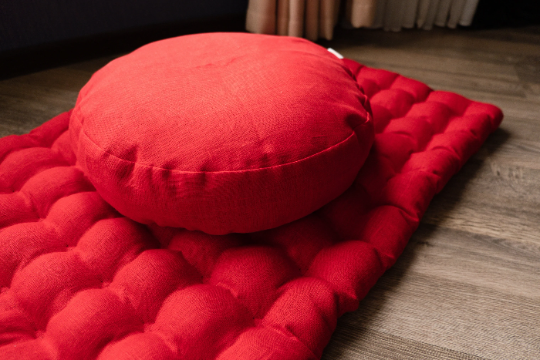 Meditation Set Zafu & Zabuton with Buckwheat hulls Red Linen Floor cushions Meditation pillow Meditation cushion Pillow Seat Yoga
