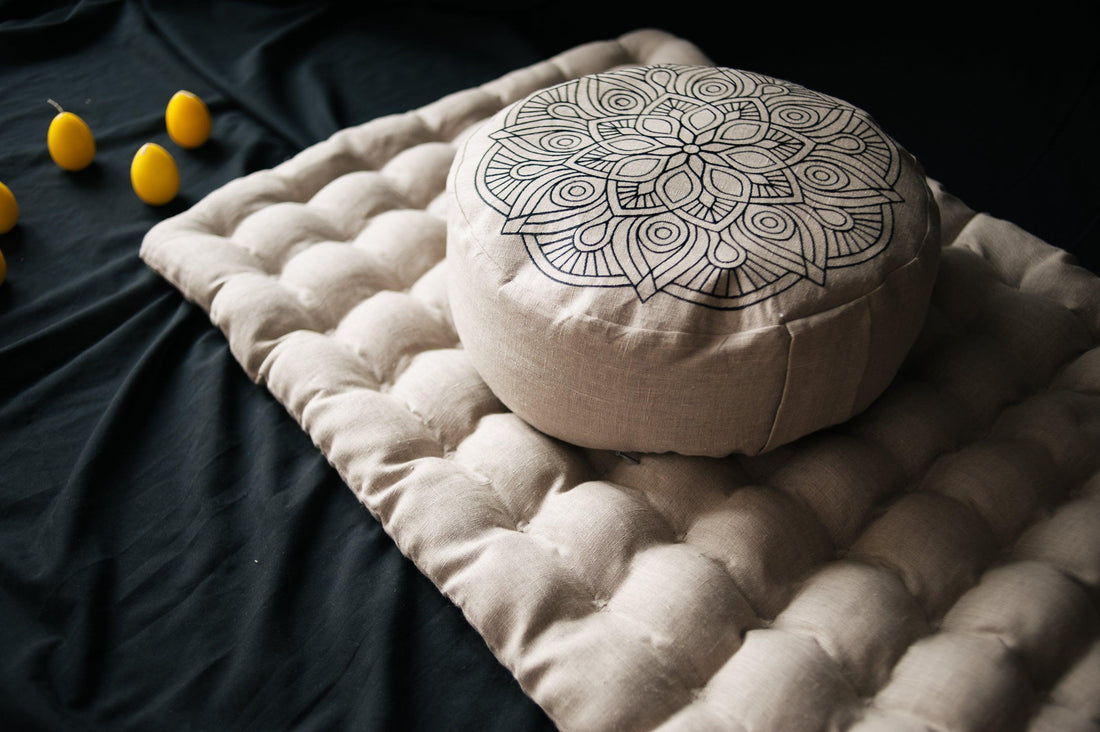 Gray Meditation Set Zafu & Zabuton with Buckwheat hulls Mandala Linen –  HempOrganicLife