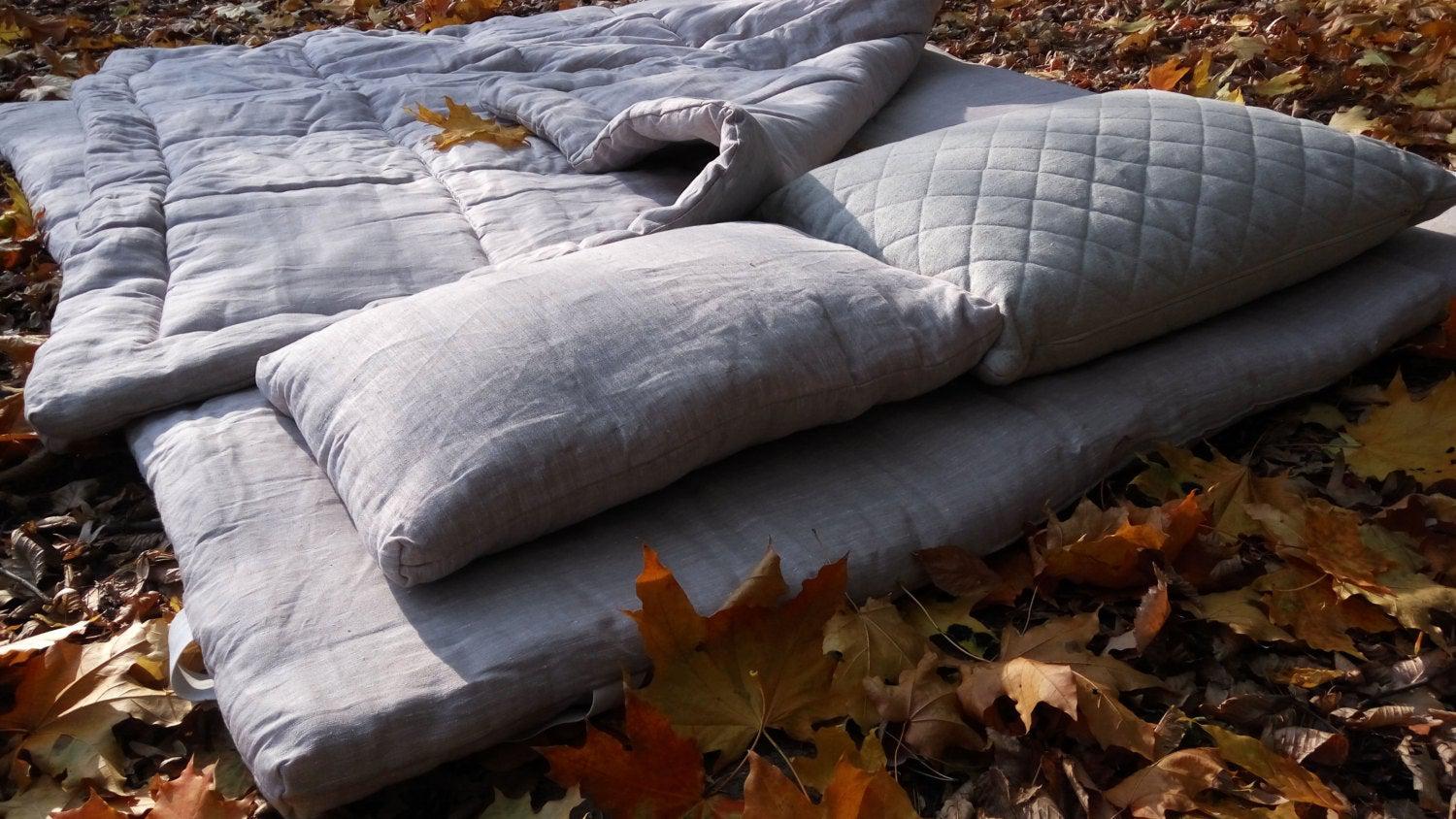 Hemp mattress Topper HEMP fiber filling in natural non-dyed Linen fabric