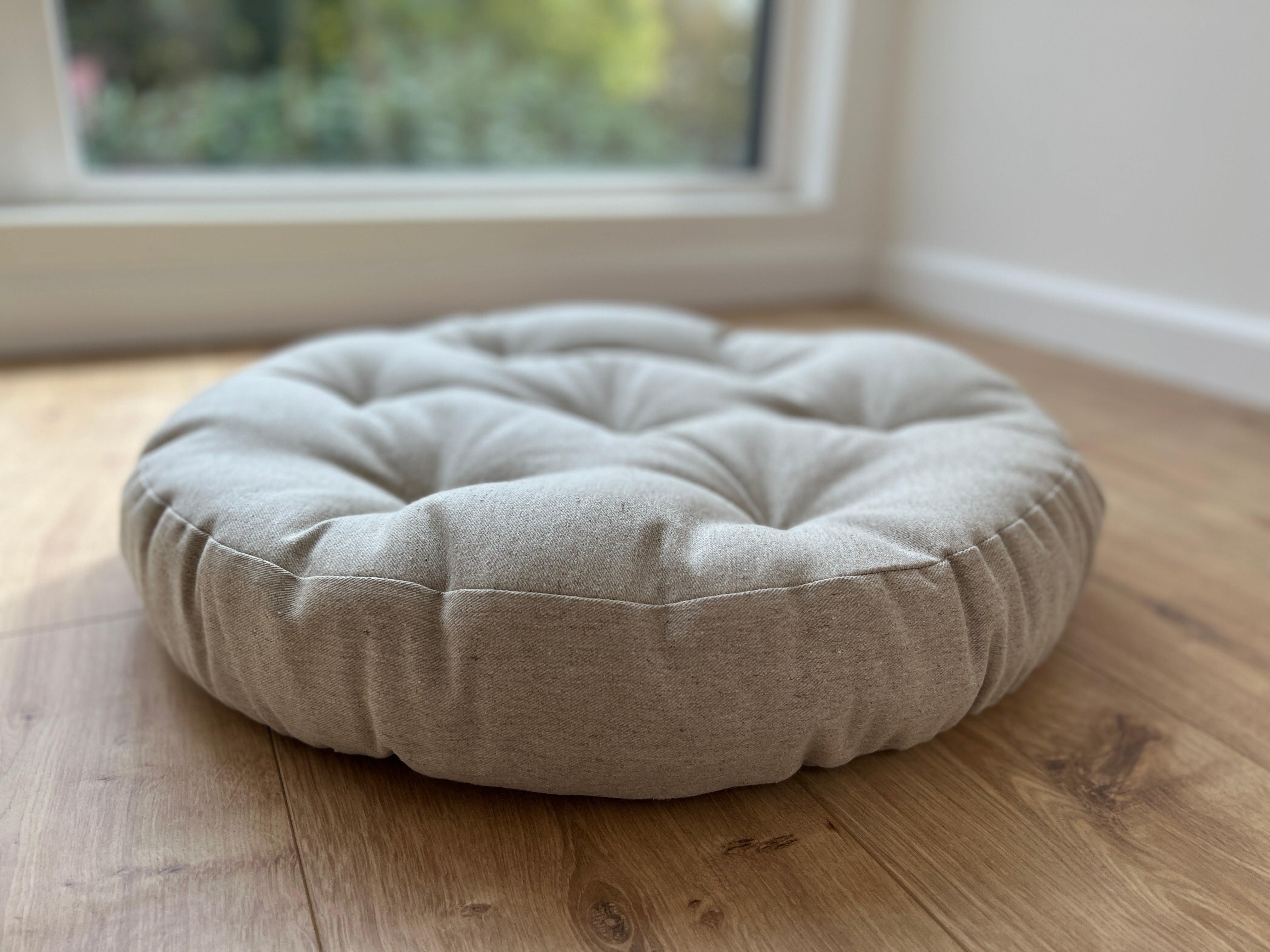 Special listing for D.: ten round 40 cm in diameter hemp cushions with stitched centers in natural undyed linen in a grey shade