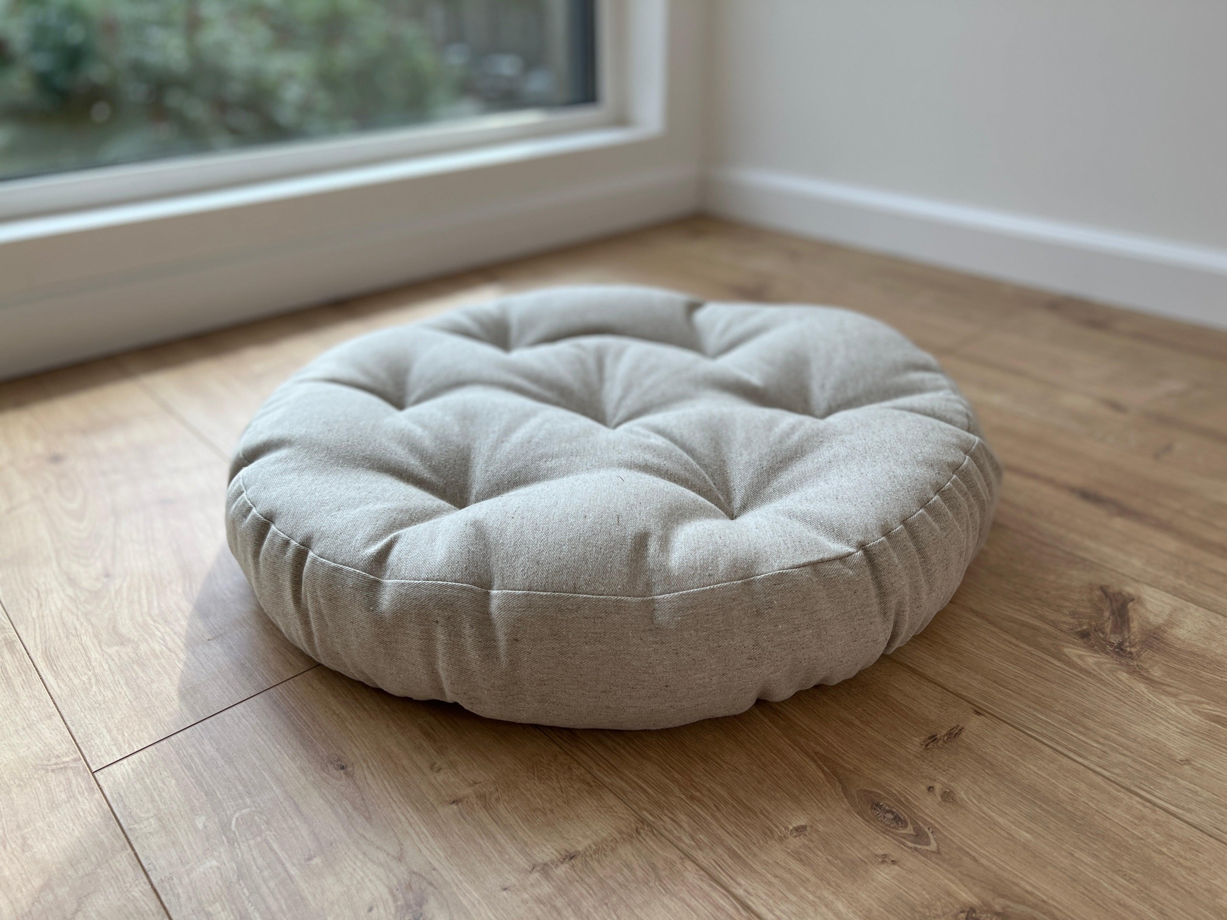 Special listing for D.: ten round 40 cm in diameter hemp cushions with stitched centers in natural undyed linen in a grey shade