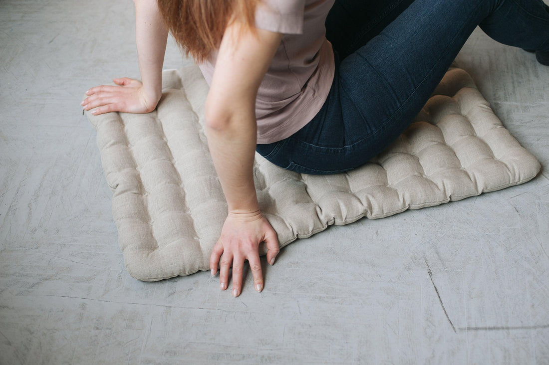 Linen Floor cushion with Buckwheat hulls Meditation zabuton/ for Yoga studio/ Massage Orthopedic pillow