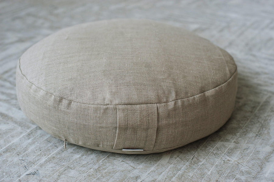 https://hemporganiclife.com/cdn/shop/products/Linen-Meditation-floor-cushion-with-Buckwheat-hulls-Zafu-pillow-seatMeditation-Yoga-HempOrganicLife_900x.jpg?v=1651433040